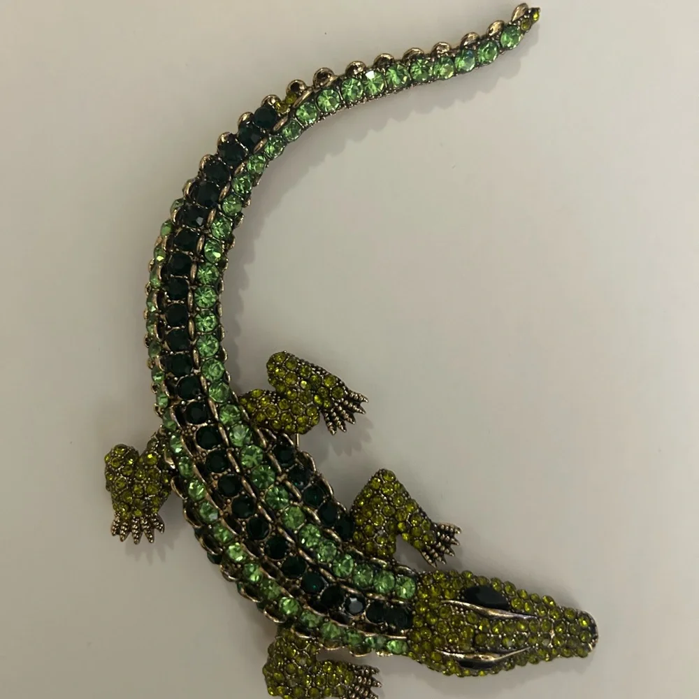 Green Crystal Lizard Brooch - Decorative Reptile Pin
